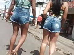Novinha top de short HD | xvideosearch.com
