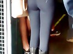 Leg preta na fila HD | xvideosearch.com