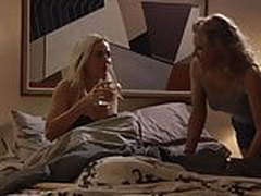 Margot Robbie and Kate McKinnon - Bombshell Hot Clip | xvideosearch.com