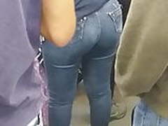 Ass in jeans HD | xvideosearch.com