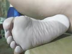 Candid feet very wet soles and toes Free XXX | xvideosearch.com