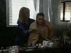 Etoimazei tin eromeni tou antra tis Hot Clip | xvideosearch.com