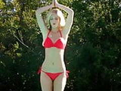 Samara Weaving - The Babysitter Free XXX | xvideosearch.com