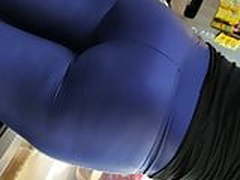 Big ass purple legging hot candid in the market Hot Clip | xvideosearch.com
