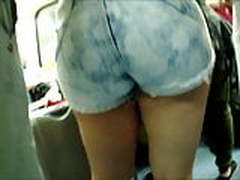 Gostosa passeando de metro HD | xvideosearch.com