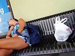 Candid voyeur Beauty on the bench Online | xvideosearch.com