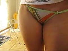 Mama da BrunaPsico exibe bikini P Full Video | xvideosearch.com