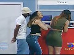 Encoxada 06 Hot Clip | xvideosearch.com