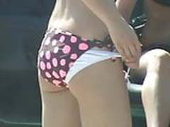 Pussy Slip Changing Oops On Beach Full Video | xvideosearch.com