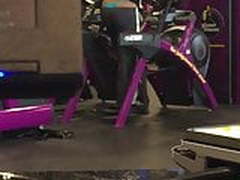 working out that Big Black ass at the gym - Ghetto Booty Full Video | xvideosearch.com