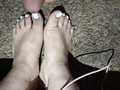 I cum all over pretty feet and blue toes again HD | xvideosearch.com