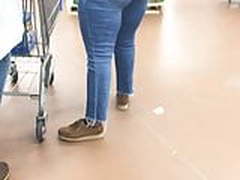 How to catch a Thick Round Ass in jeans AGAIN Hot Clip | xvideosearch.com