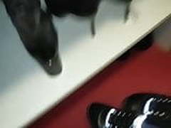 Peeing in her stilettos is a treat Hot Clip | xvideosearch.com