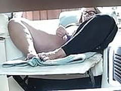 Mom Orgasms in Recliner Free XXX | xvideosearch.com