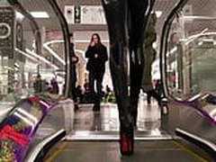 ublic Walking in Latex and heels Latex mall Free XXX | xvideosearch.com