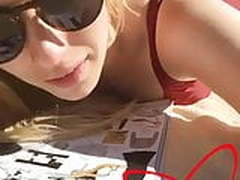 Emma Roberts outdoor selfie Online | xvideosearch.com