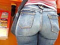 Candid Booty 7 Online | xvideosearch.com