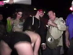 Insane Naked Street Twerk Party Girls Full Video | xvideosearch.com