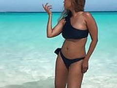 Tyra Banks in bikini, 2019 Free XXX | xvideosearch.com