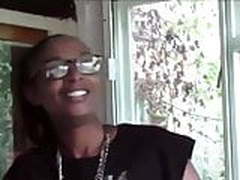 Ebony on sofa Full Video | xvideosearch.com