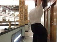 Milana Vayntrub - curvy babe dancing in a hallway with slomo Full Video | xvideosearch.com