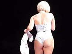 Lady Gaga hot Ass on stage. Free XXX | xvideosearch.com