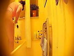 NIDA in bathroom HD | xvideosearch.com