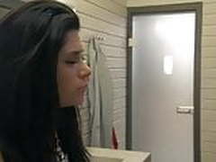 Valo Vilag 7 Hungary Dennis gropes Fanni, Zsuzsa enters toil HD | xvideosearch.com