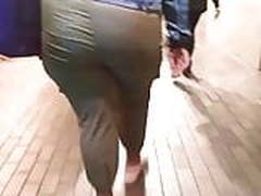 Finger In The Stinker Online | xvideosearch.com