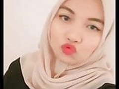 Who want her to suck dick HD | xvideosearch.com