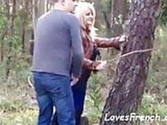 Baiser cette blonde dans le parc le jour Online | xvideosearch.com