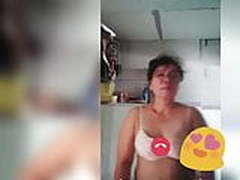 Ibu surabaya Video kol anak HD | xvideosearch.com