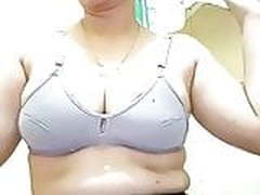 Indonesia Papua - Dian Merauke Pamer Susu Hot Clip | xvideosearch.com