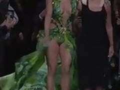 Jennifer Lopez in skimpy green dress, 2019, 04 HD | xvideosearch.com