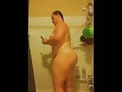 curvy woman showering Hot Clip | xvideosearch.com