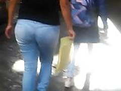 Siguiendo a rica nalgona Free XXX | xvideosearch.com