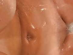 Josefin Ott in the bathtub Free XXX | xvideosearch.com