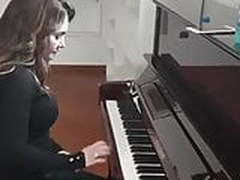 Mmmmm.If she sat on my face, I would cum handsfree Free XXX | xvideosearch.com