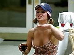 Britney low cut top Free XXX | xvideosearch.com