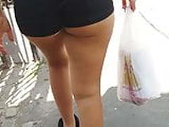 ninfa mostrando a bunda com seu microshortinho pt2 HD | xvideosearch.com