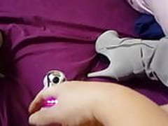 Granny fucking herself (in boots) Free XXX | xvideosearch.com