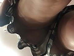 Por baixo do shortinhos Hot Clip | xvideosearch.com