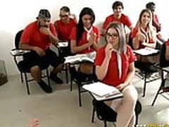 Mia Linz - Cena 12 HD | xvideosearch.com