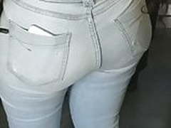 Morena gostosa de jeans HD | xvideosearch.com