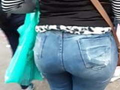 milf booty delicious walking Morena rabo farto desfila P01 Free XXX | xvideosearch.com