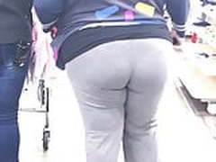 Busty Ebony Walmart Milf swanging that Donk Online | xvideosearch.com