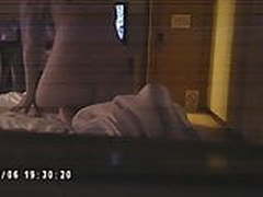 Skriveno snimanje mlade eskort dame za noc u hotelu