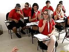 Nina Linz - Cena 5 Hot Clip | xvideosearch.com