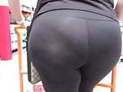 Juicy ass wide hips Latina MILF in see-thru spandex tights Online | xvideosearch.com