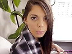 MOMSTEACHSEX - What Mom Whants - Gina Valentina, Reagan Foxx HD | xvideosearch.com